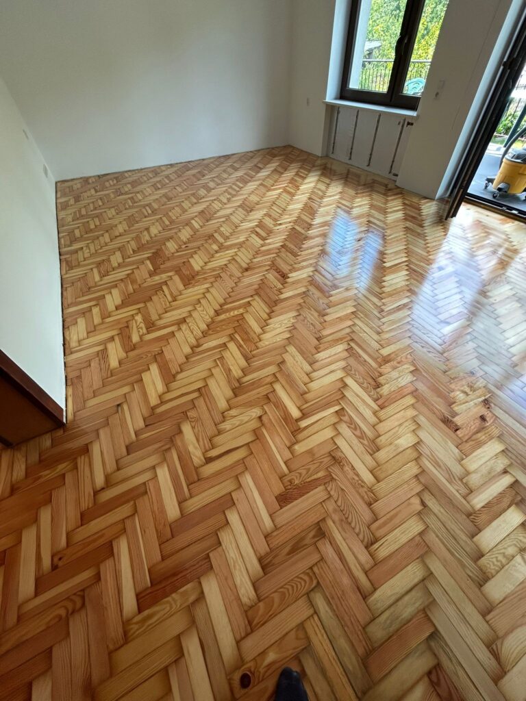 Cyklinowanie parkietów renowacja podłogi